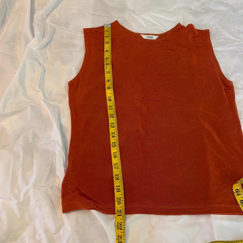 Fiore Rust Colored Ribbed Sleeveless Shell - Picture 8 of 9